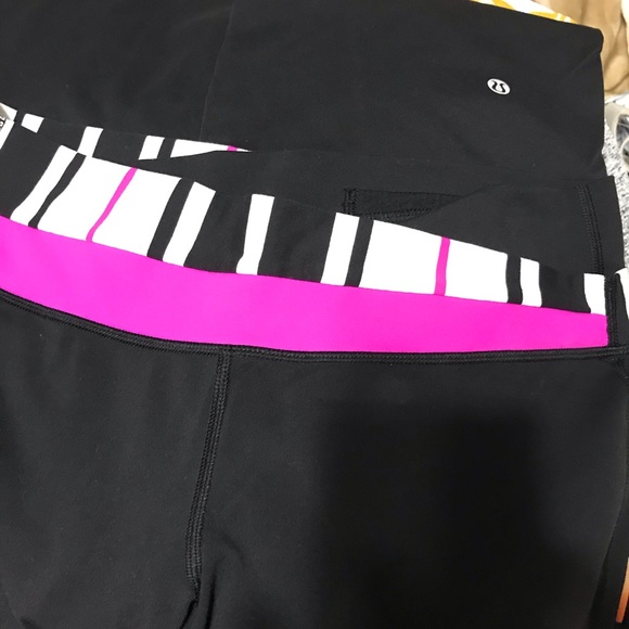 Lululemon pants size 10 - Picture 4 of 5